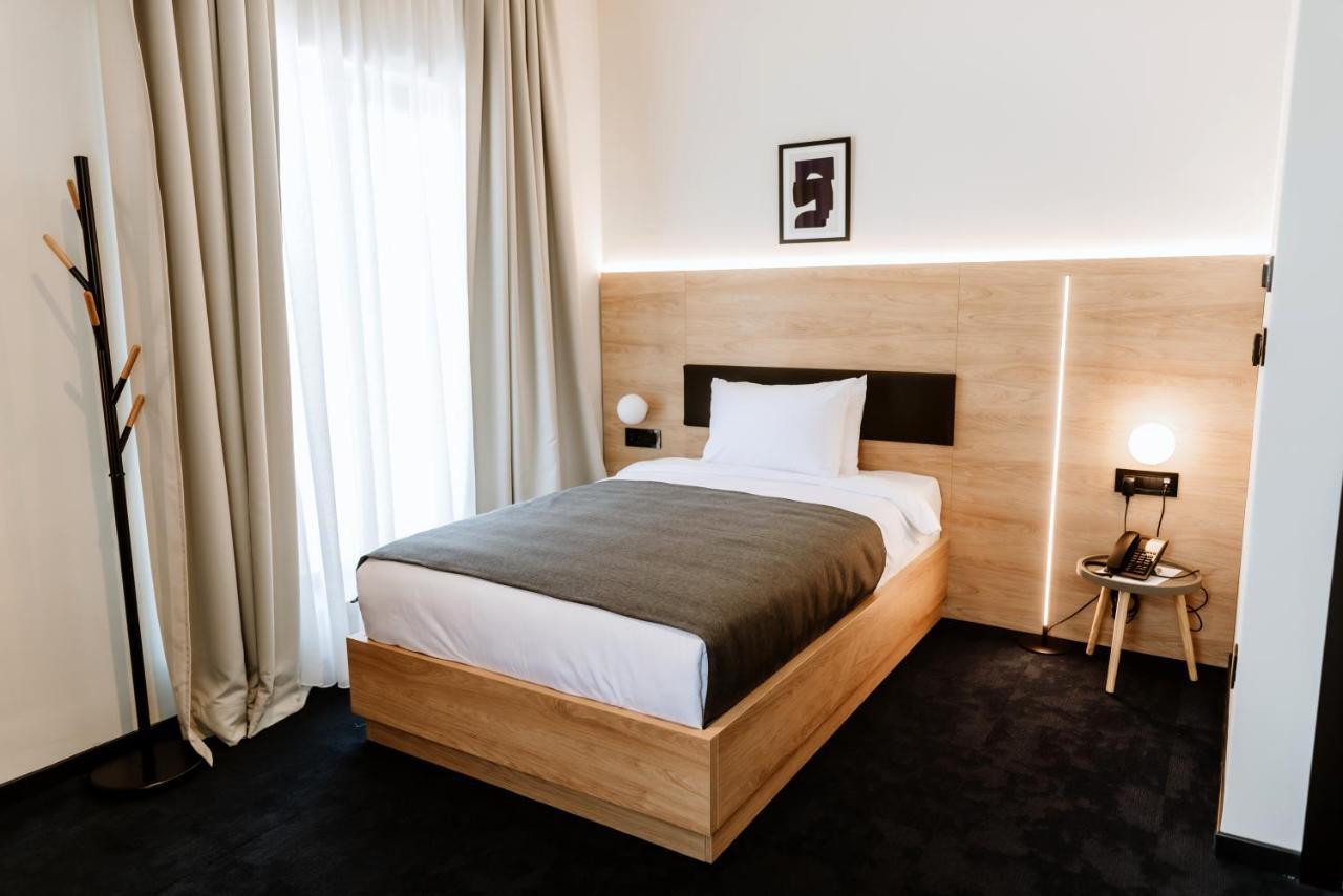 Hotel Septembar Podgorica Eksteriør billede